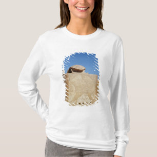 Camiseta Estátua sagrado do escaravelho no templo de Amun