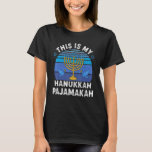 Camiseta Este É Meu Hanukkah Pajamakah Menorah Chanukah Paj<br><div class="desc">Este É Meu Hanukkah Pajamakah Menorah Chanukah Pajamas 1.</div>