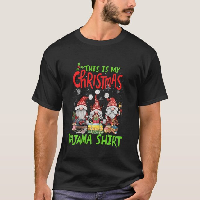 Camiseta Este É Meu Natal Pajama Engraçado Sewing Gnomos Ch (Frente)