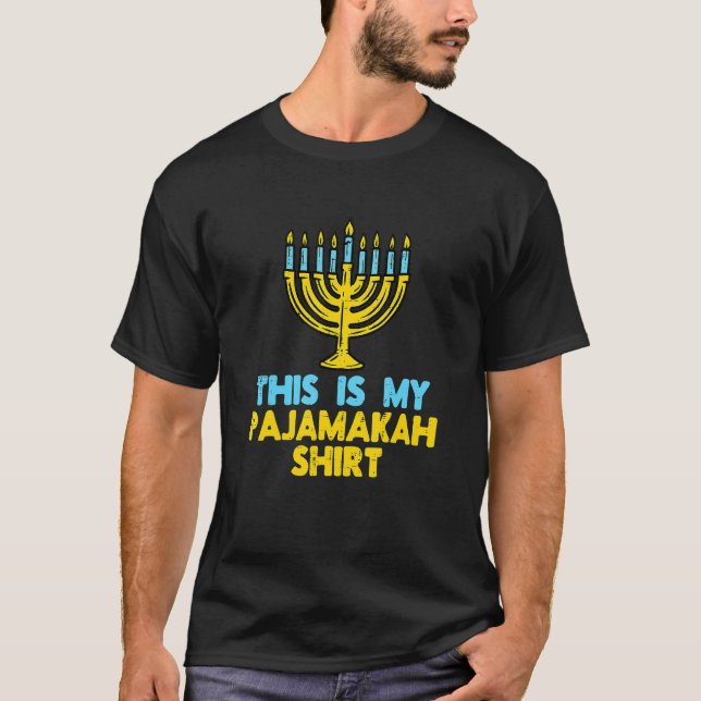 Camiseta Este É O Meu Pijamakah Menorah Hanukkah Jewish Cha (Frente)