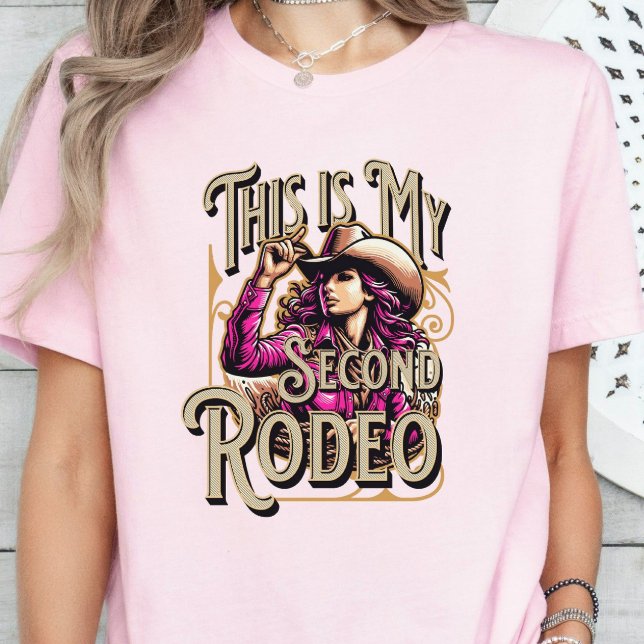Camiseta Este é o meu Segundo Rodeio, Presente de Garota, C (Criador carregado)