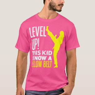 Camiseta Este Garoto É Agora Um Karato Amarelo Do Cinturão