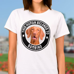 Camiseta Este Humano Pertence ao Nome do Animal de Estimaçã