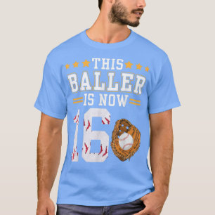Camiseta Este Jogador De Baseball Tem 16 Anos.