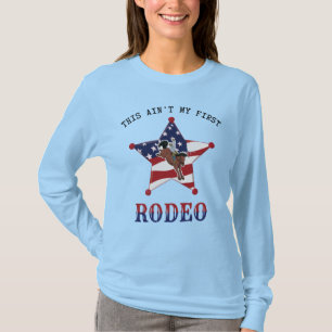Camiseta Este não é o meu primeiro RODEO / Letra Negra T-Sh