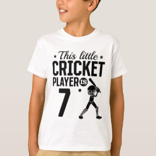 Camiseta Este pequeno jogador de críquete tem 7 anos de ida