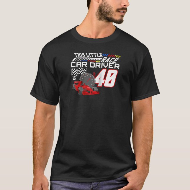 Camiseta Este Pequeno Motorista De Carro Race É aniversário (Frente)