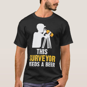 Camiseta Este Pesquisador Precisa De Um Engenheiro Civil Ca