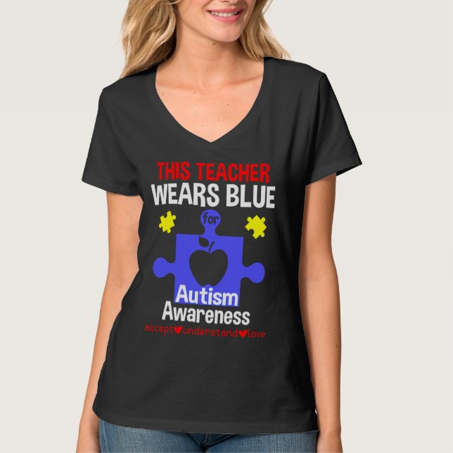 Camiseta Este Professor Veste Azul Para Sensibilização Auti (Frente)
