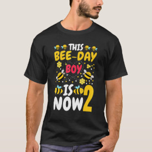 Camiseta Este Rapaz Do Dia Da Abelha Está Agora 2 segundos