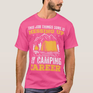 Camiseta Este Trabalho Está Sem Dúvida Enganando O Meu Aten