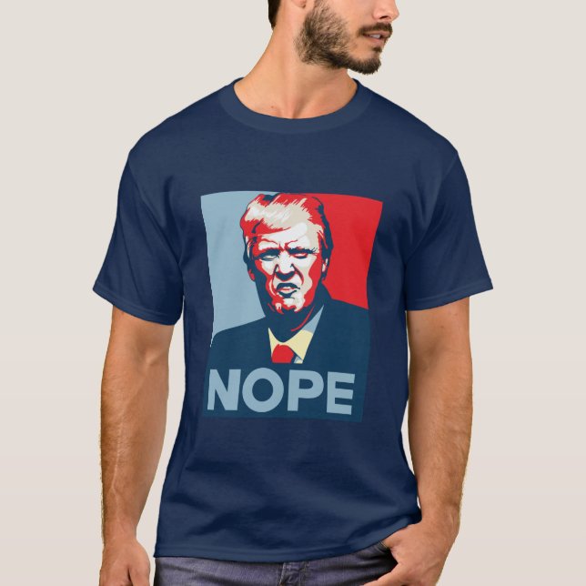 Camiseta Estilo de Arte Pop Anti-Trump "Nope" (Frente)