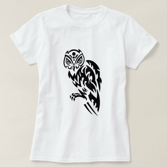Camiseta Estilo de Tatuagem de Coruja Design Branco Preto (Frente do Design)
