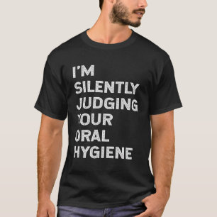 Camiseta Estou A Julgá-Lo Silenciosamente...