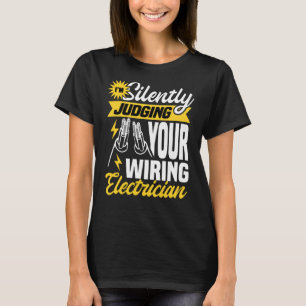 Camiseta Estou a julgar silenciosamente a sua instalação el