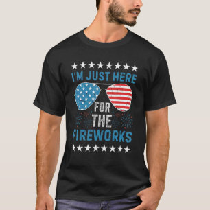 Camiseta Estou aqui para os fogos de artifício