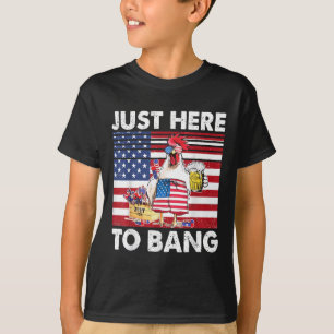 Camiseta Estou Aqui Só Pelo Estrondo Humor de Fogos de Arti