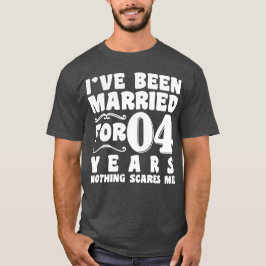 Camiseta Estou Casado Há 04 Anos Aniversário de Casamento