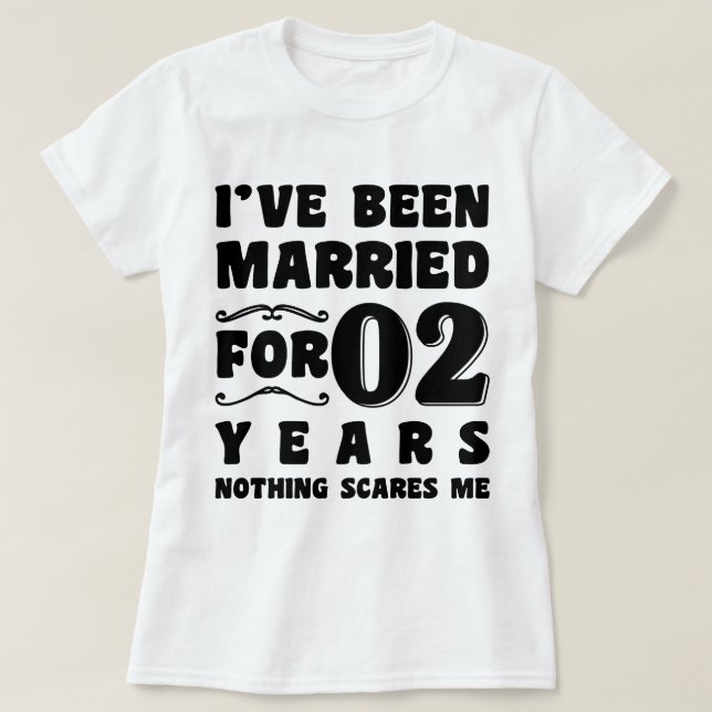 Camiseta Estou Casado Há 2 Anos Festa de Casamento Engraçad (Frente do Design)