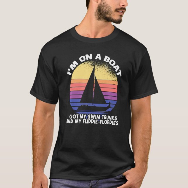 Camiseta Estou num barco, tenho os meus trunfos de Natação  (Frente)