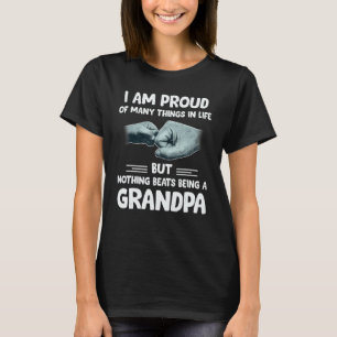 Camiseta Estou Orgulhosa De Muitas Coisas Na Vida Vovô