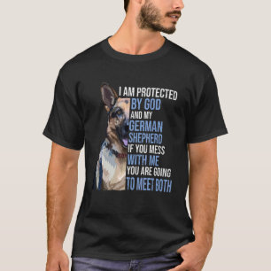 Camiseta Estou Protegido Por Deus e Pelo Meu Pastor Alemão