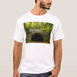 Camiseta estrada de túnel para o céu de Bryson City Nature 