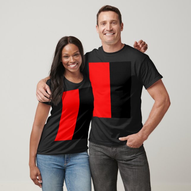 Camiseta Estranho Vermelho e Preto PERSONALIZÁVEL (Unissex)