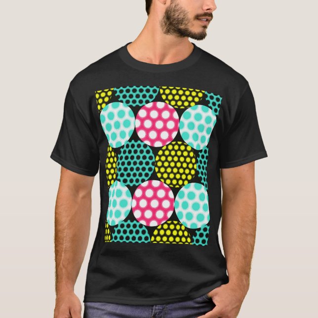 Camiseta Estrelas e círculos, padrão de pop multicor. (Frente)