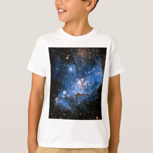 Camiseta Estrelas infantis da nebulosa NGC 346 - foto do