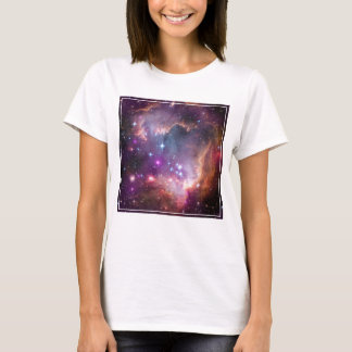 Camiseta Estrelas Jovens Na Pequena Nuvem Magalhônica.