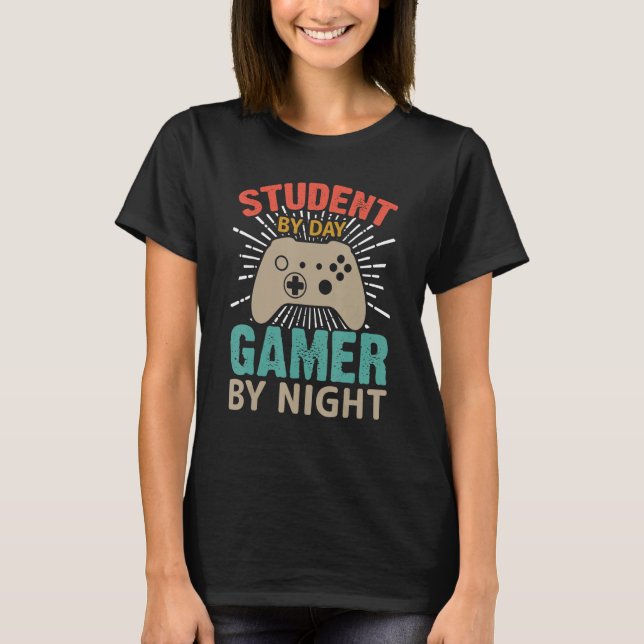 Camiseta Estudante Por Dia Gamer Por Noite Meme Para Jogado (Frente)