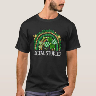 Camiseta Estudos Sociais Rainbow Lucky Dia de São Patrício