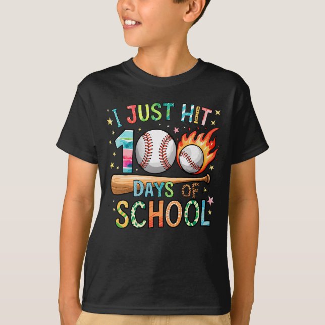Camiseta Eu Acabei De Atingir 100 Dias De Baseball Escolar  (Frente)