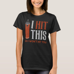 Camiseta Eu acertei isto para não te bater na calça da calç