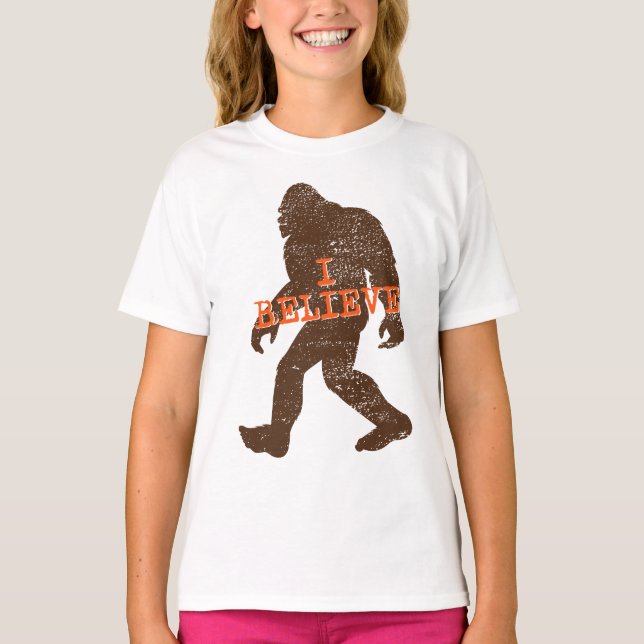 Camiseta Eu acredito (em Bigfoot) o t-shirt (Frente)