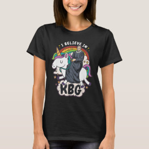 Camiseta Eu acredito em rbg unicórnio feminista