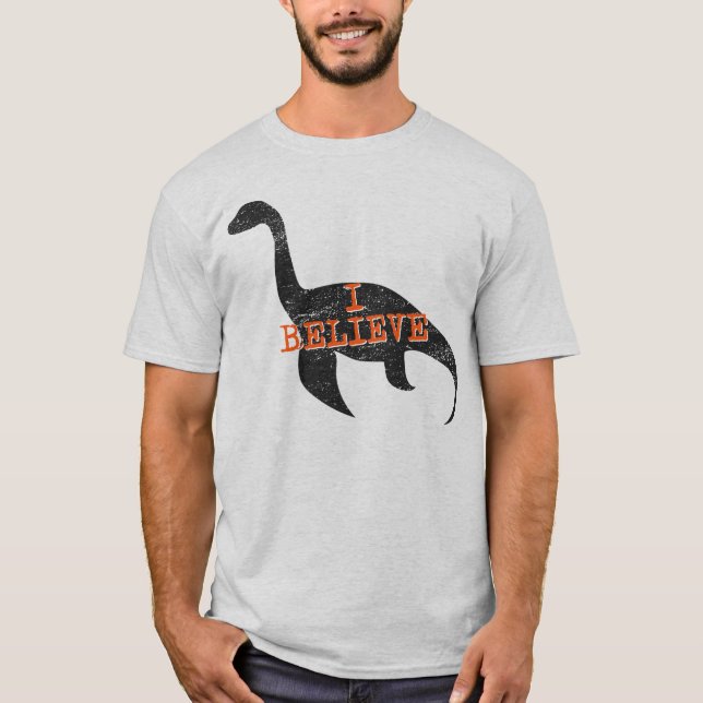 Camiseta Eu acredito (no Nessie) o t-shirt (Frente)