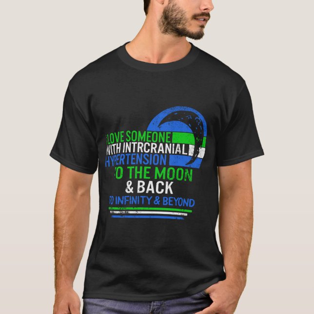 Camiseta Eu Adoro Alguém Com Intracraniana (Frente)