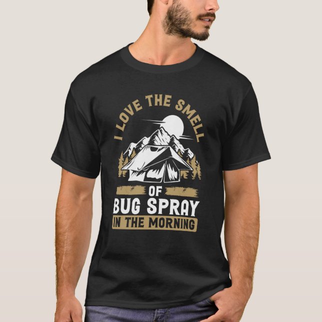 Camiseta Eu Adoro O Cheiro De Inseto Spray Na Manhã Campi (Frente)