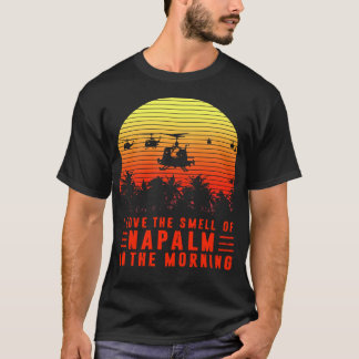 Camiseta Eu adoro o cheiro de Napalm pela manhã