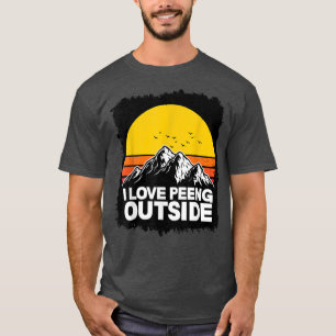 Camiseta Eu Adoro Urinar Lá Fora Do Sol.