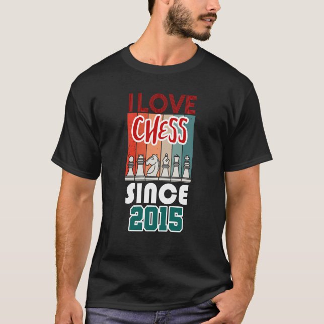 Camiseta Eu adoro xadrez desde 2015 (Frente)