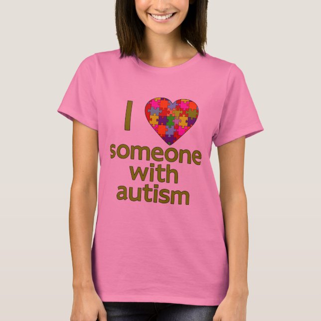 CAMISETA EU AMO ALGUÉM COM AUTISMO (Frente)