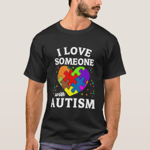 Camiseta Eu Amo Alguém Com Autismo
