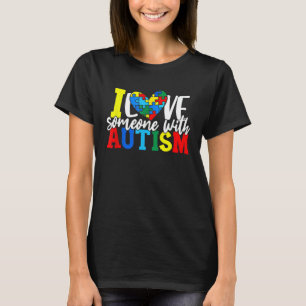 Camiseta Eu Amo Alguém Com Autismo Conscientização Autista