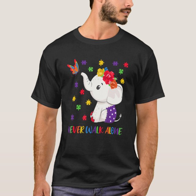 Camiseta Eu Amo Alguém Com Consciência Autismo (Frente)