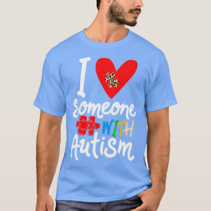 Camiseta Eu Amo Alguém Com Consciência Autista Coração Leop