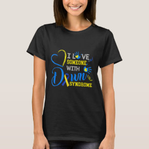 Camiseta Eu Amo alguém com Dia de as mães-Gordura da Síndro