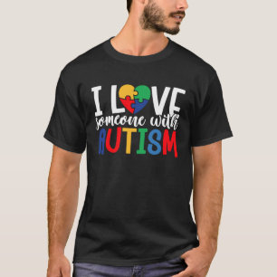 Camiseta Eu Amo Alguém Com Puzzle do Mês de Conscientização